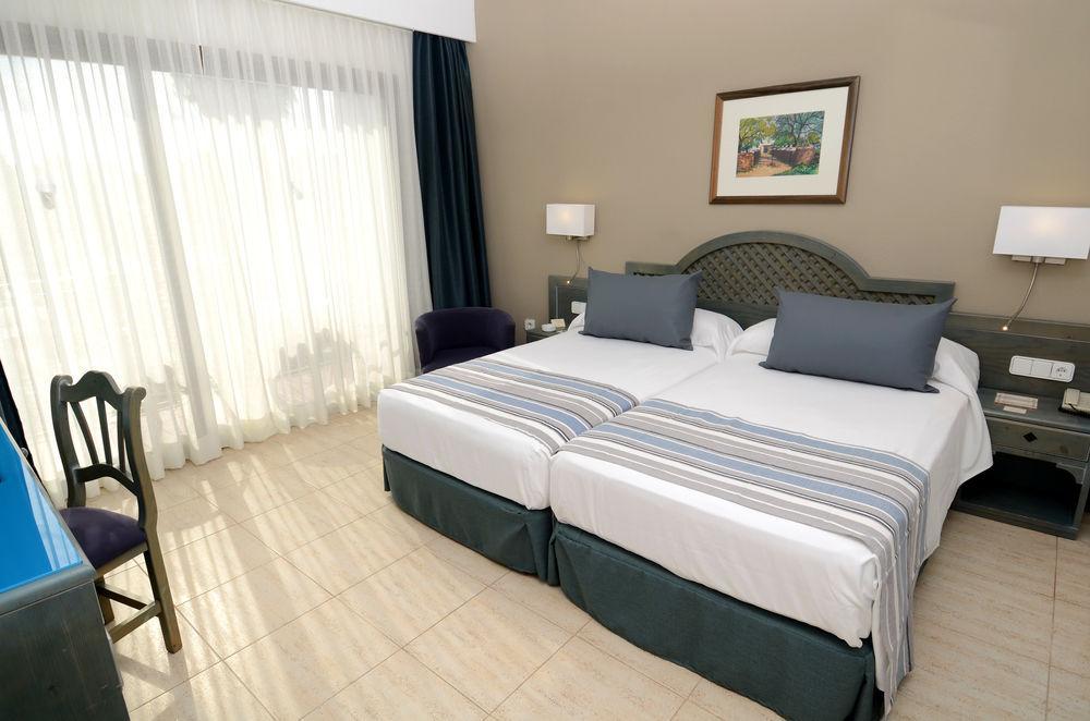 Hotel Catalonia Ses Estaques - Adults Only Santa Eulalia del Río